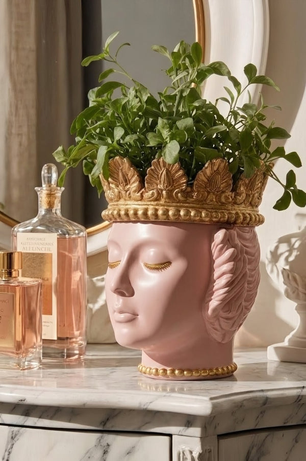 The Crown Planter